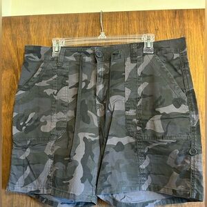 EUC Grace & Lace Cargo Shorts